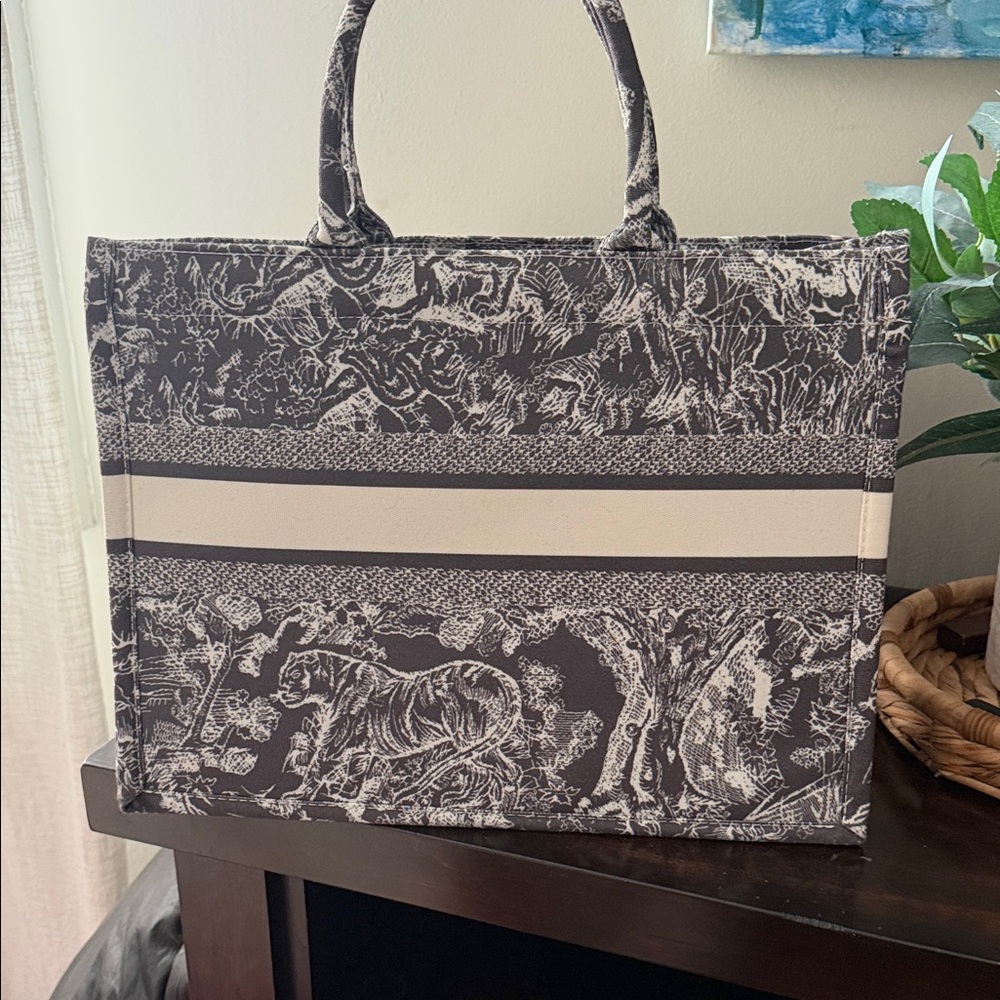 Chic Black and White Patterned Tote